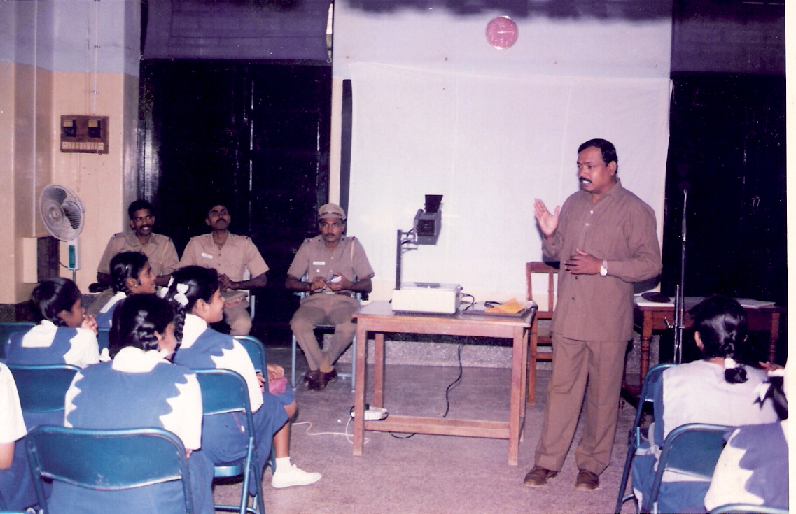 ADDRESSING POLICE -STUDENTS